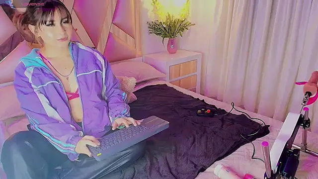 Snapshot of mia_ailyn_ chatting on October 31, 2025, 3:18 am mia ailyn online show from October 31, 2025, 3:18 am