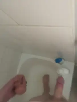 Snapshot of Buck2000 chatting on February 10, 2026, 6:23 pm Buck2000 online show from February 10, 2026, 6:23 pm