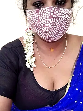 Snapshot of yoga-mithraa chatting on December 16, 2025, 4:56 pm yoga-mithraa online show from December 16, 2025, 4:56 pm