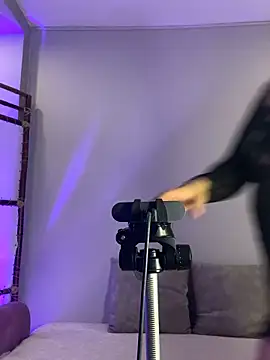 Dakota Mars online show from February 19, 2026, 8:05 pm