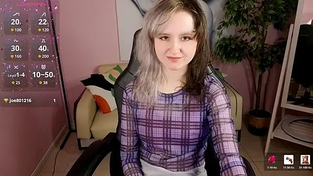 girl next doorr online show from June 7, 2026, 12:53 pm