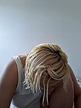 VikaKing online show from December 1, 2025, 11:15 am