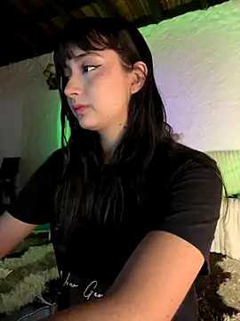 kaori 77 online show from September 24, 2025, 3:43 am