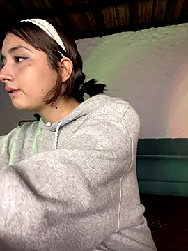 kaori 77 online show from December 15, 2025, 1:21 am