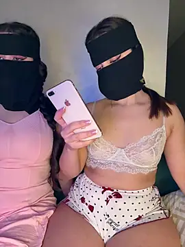 Snapshot of Elina-Marina chatting on October 1, 2025, 10:43 am Elina-Marina online show from October 1, 2025, 10:43 am