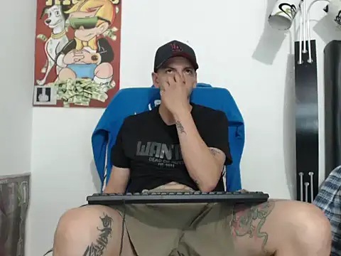 Snapshot of Thomasjons_ chatting on September 23, 2025, 7:00 am Thomasjons  online show from September 23, 2025, 7:00 am
