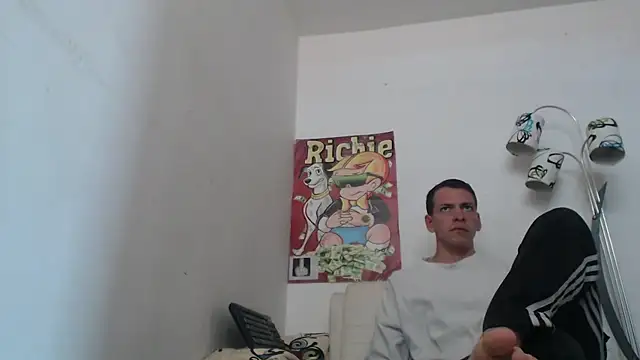 Thomasjons  online show from December 2, 2025, 6:25 pm