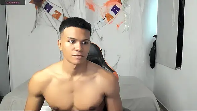 jeanfran ferrer online show from October 28, 2025, 6:32 pm