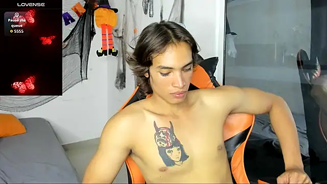 Snapshot of kenshi_roa chatting on October 25, 2025, 4:09 am kenshi roa online show from October 25, 2025, 4:09 am