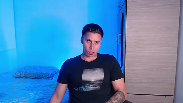 valentinosex1 online show from October 20, 2025, 11:16 pm