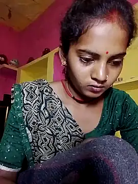 Snapshot of Hot_bbbb chatting on October 19, 2025, 8:31 pm Hot bbbb online show from October 19, 2025, 8:31 pm