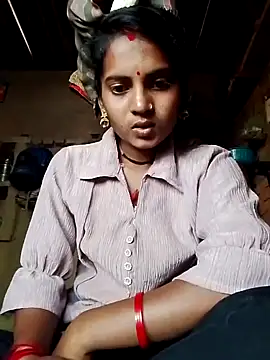 Snapshot of Hot_bbbb chatting on November 10, 2025, 8:46 am Hot bbbb online show from November 10, 2025, 8:46 am