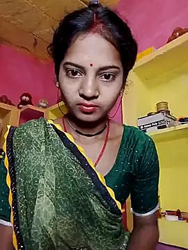 Snapshot of Hot_bbbb chatting on November 27, 2025, 9:39 pm Hot bbbb online show from November 27, 2025, 9:39 pm