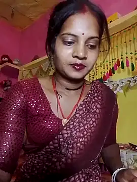 Snapshot of Hot_bbbb chatting on April 7, 2026, 4:18 pm Hot bbbb online show from April 7, 2026, 4:18 pm