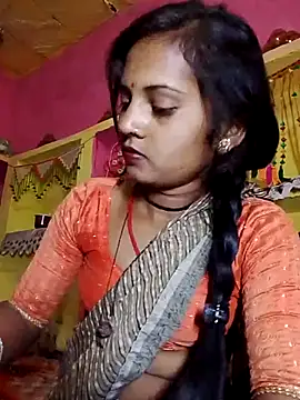 Snapshot of Hot_bbbb chatting on April 10, 2026, 6:12 pm Hot bbbb online show from April 10, 2026, 6:12 pm
