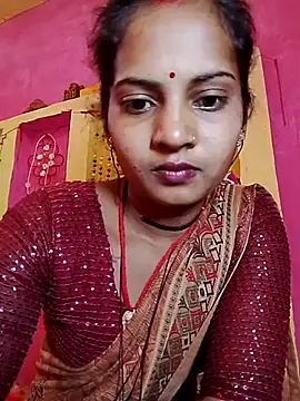 Snapshot of Hot_bbbb chatting on April 11, 2026, 6:29 am Hot bbbb online show from April 11, 2026, 6:29 am