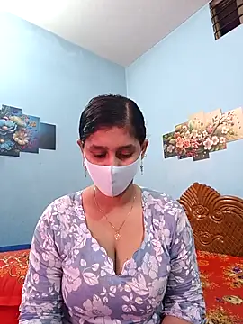 Cute Faria online show from May 6, 2026, 3:57 am