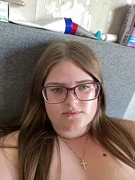 CurvyPaar2 online show from April 23, 2026, 3:47 pm