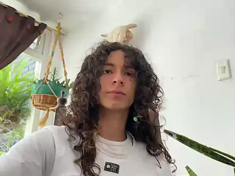 camille delrey online show from October 26, 2025, 6:03 pm