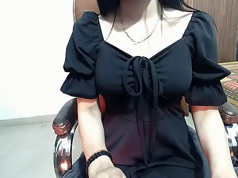 Snapshot of Hazel_Angel chatting on June 13, 2026, 12:25 pm Hazel Angel online show from June 13, 2026, 12:25 pm