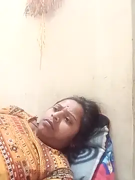 Hot crety online show from March 5, 2026, 2:29 am