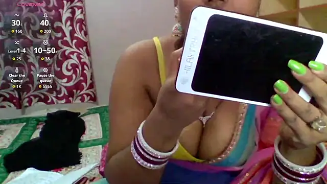 cute girl007 online show from July 9, 2026, 5:55 am