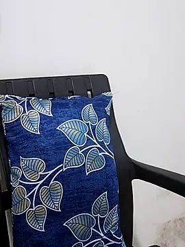 sneha bebo online show from November 17, 2025, 3:29 pm