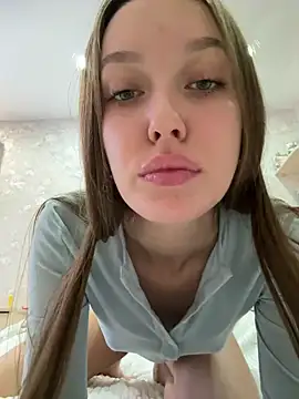 ElliRose online show from November 22, 2025, 5:50 am