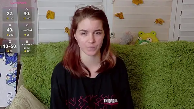 ElzaBlis online show from November 6, 2025, 6:42 pm