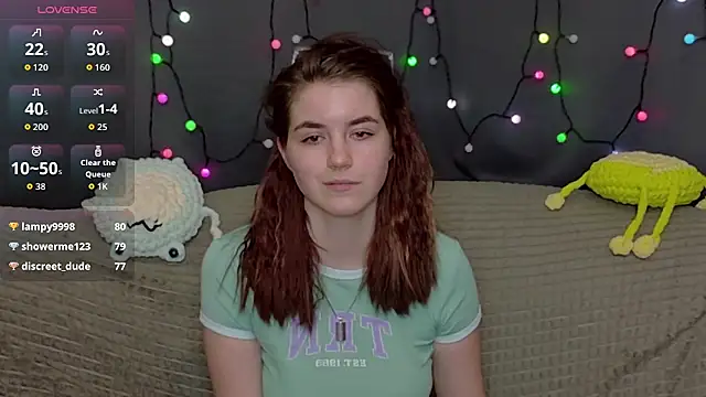 ElzaBlis online show from December 13, 2025, 7:53 pm