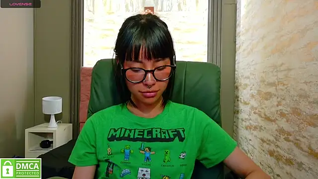  mavis2 online show from September 17, 2025, 8:43 pm