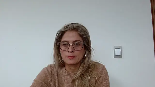 Snapshot of linda-mature43 chatting on September 18, 2025, 2:30 pm linda-mature43 online show from September 18, 2025, 2:30 pm