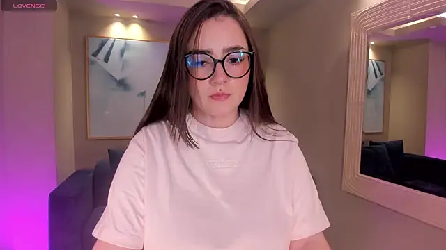 Snapshot of SarahRhodes_ chatting on September 30, 2025, 7:41 pm SarahRhodes  online show from September 30, 2025, 7:41 pm