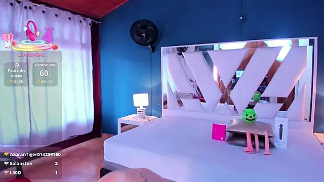 mia kinky1 online show from October 31, 2025, 6:53 pm