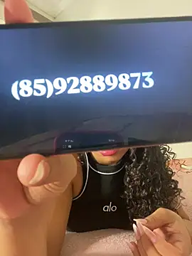 jhennyfer online show from March 4, 2026, 4:18 am