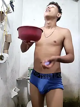 Snapshot of MattBroddy chatting on September 21, 2025, 10:11 pm MattBroddy online show from September 21, 2025, 10:11 pm