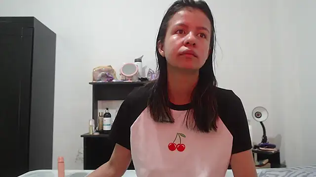 nathaly jones  online show from July 21, 2026, 12:29 pm
