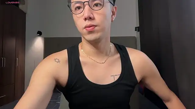 Addictiveboi online show from May 2, 2026, 1:43 am