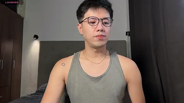 Addictiveboi online show from May 6, 2026, 4:08 am