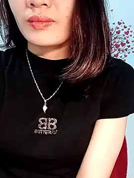 Hinna x online show from February 21, 2026, 3:57 pm