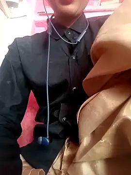 kajalbhabhi44 online show from April 22, 2026, 5:43 am