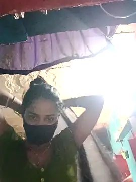 kajalbhabhi44 online show from May 15, 2026, 7:48 am