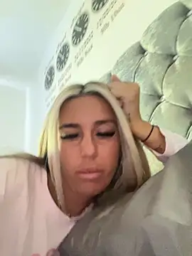 EllieMaeBaby online show from November 20, 2025, 10:48 am