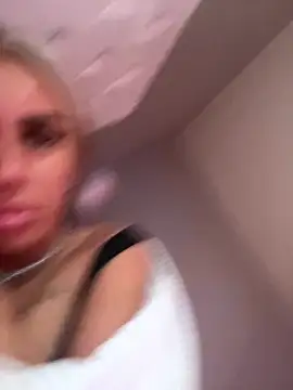 EllieMaeBaby online show from November 21, 2025, 9:41 am