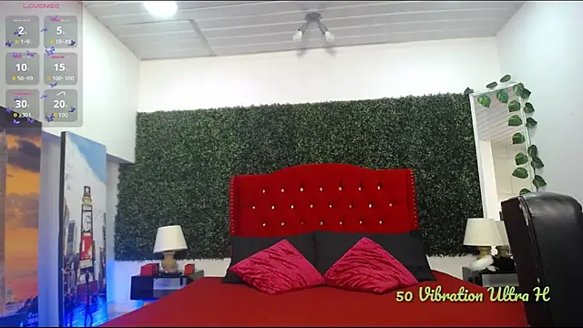 Snapshot of Fire_Fairy_ chatting on October 18, 2025, 1:34 pm Fire Fairy  online show from October 18, 2025, 1:34 pm