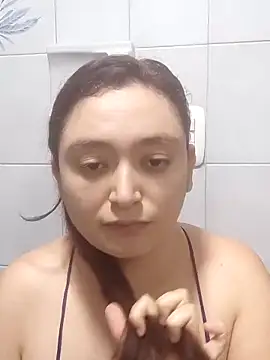 Snapshot of Anaa_Rose chatting on October 1, 2025, 10:27 pm Anaa Rose online show from October 1, 2025, 10:27 pm