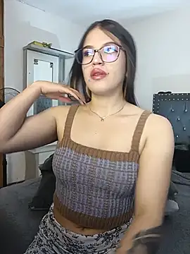 asumi 18 online show from July 15, 2026, 11:37 am