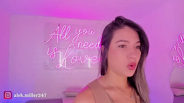 aleksandramiller  online show from April 28, 2026, 1:16 pm