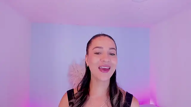 aleksandramiller  online show from June 10, 2026, 1:21 pm