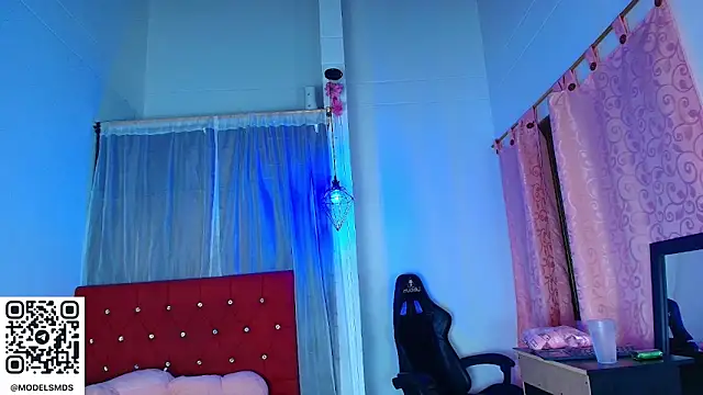 catalina santana20 online show from November 23, 2025, 2:33 am